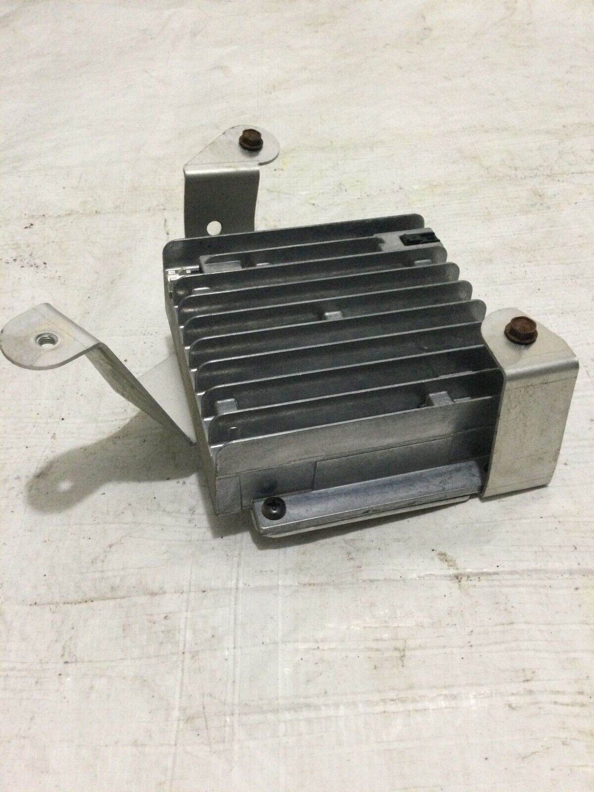 2005 Mercedes-Benz E-Class  Antenna Booster Phone Amplifier Module OEM