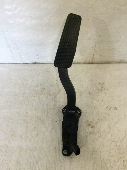 2015 Dodge Grand Caravan Accelerator Gas Pedal 05281418AC OEM