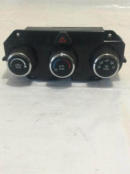 2013-2018 Dodge Ram 1500 AC Climate Control Temperature Unit 68268190AA OEM