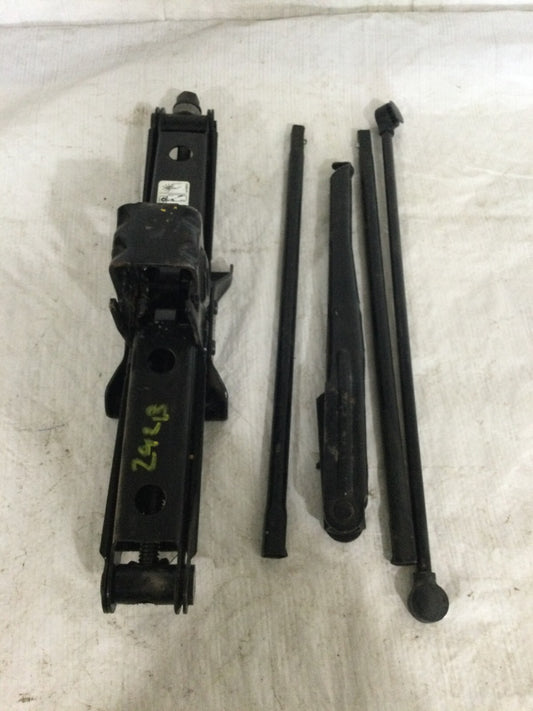 2009 - 2016 Chrysler Town & Country Jack Assembly & Tools OEM