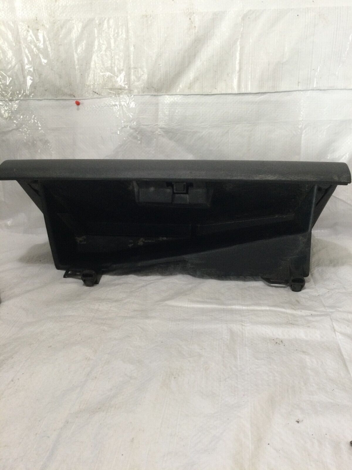 2002-2005 Dodge Ram 2500 Glove Box Assembly OEM 5GT18TRM