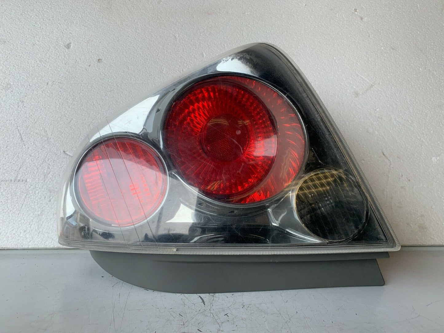 2006 Nissan Altima Tail Light Lamp Rear Right Passenger Side OEM RH