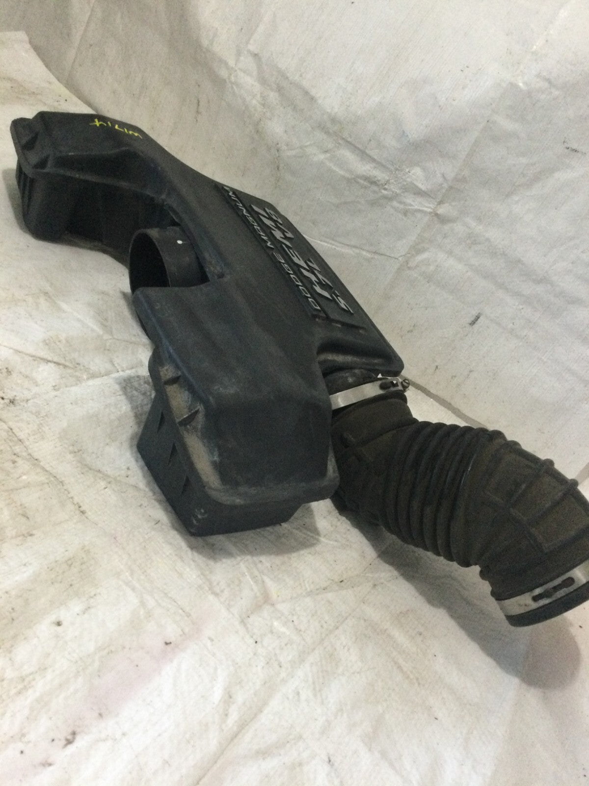 2003 Dodge Ram 1500 5.7L Throttle Body Air Intake/Resonator 53032463AB OEM