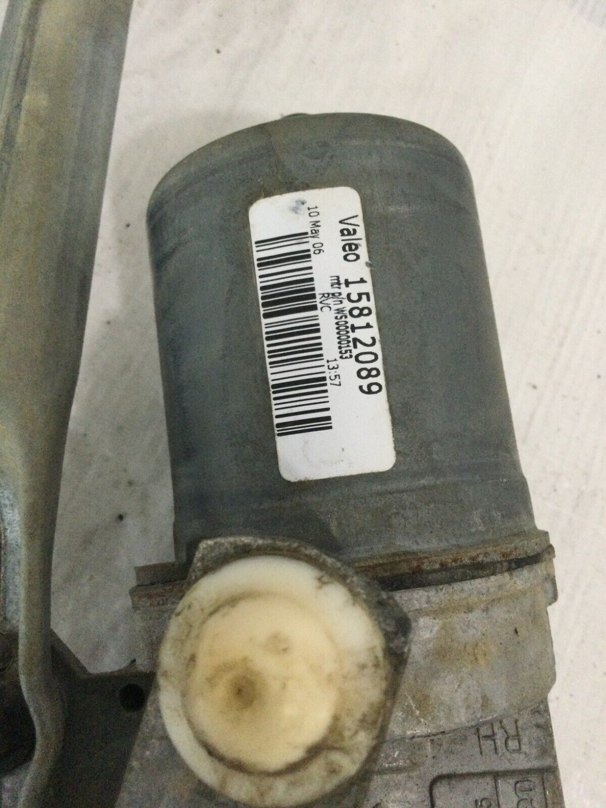 2007  Chevy Silverado 2500 Front Wiper Motor  15812089 OEM