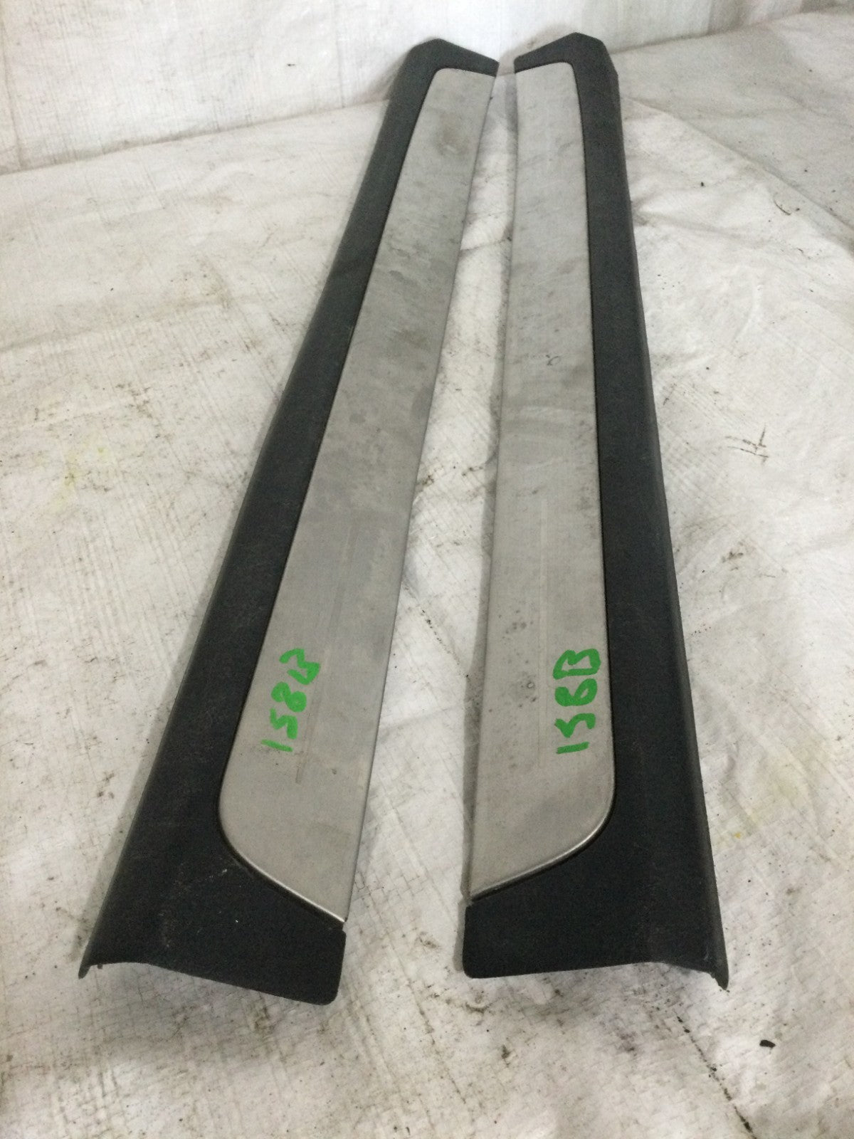 2003 Infiniti FX35 Sill Plate Set OEM 76895CG000