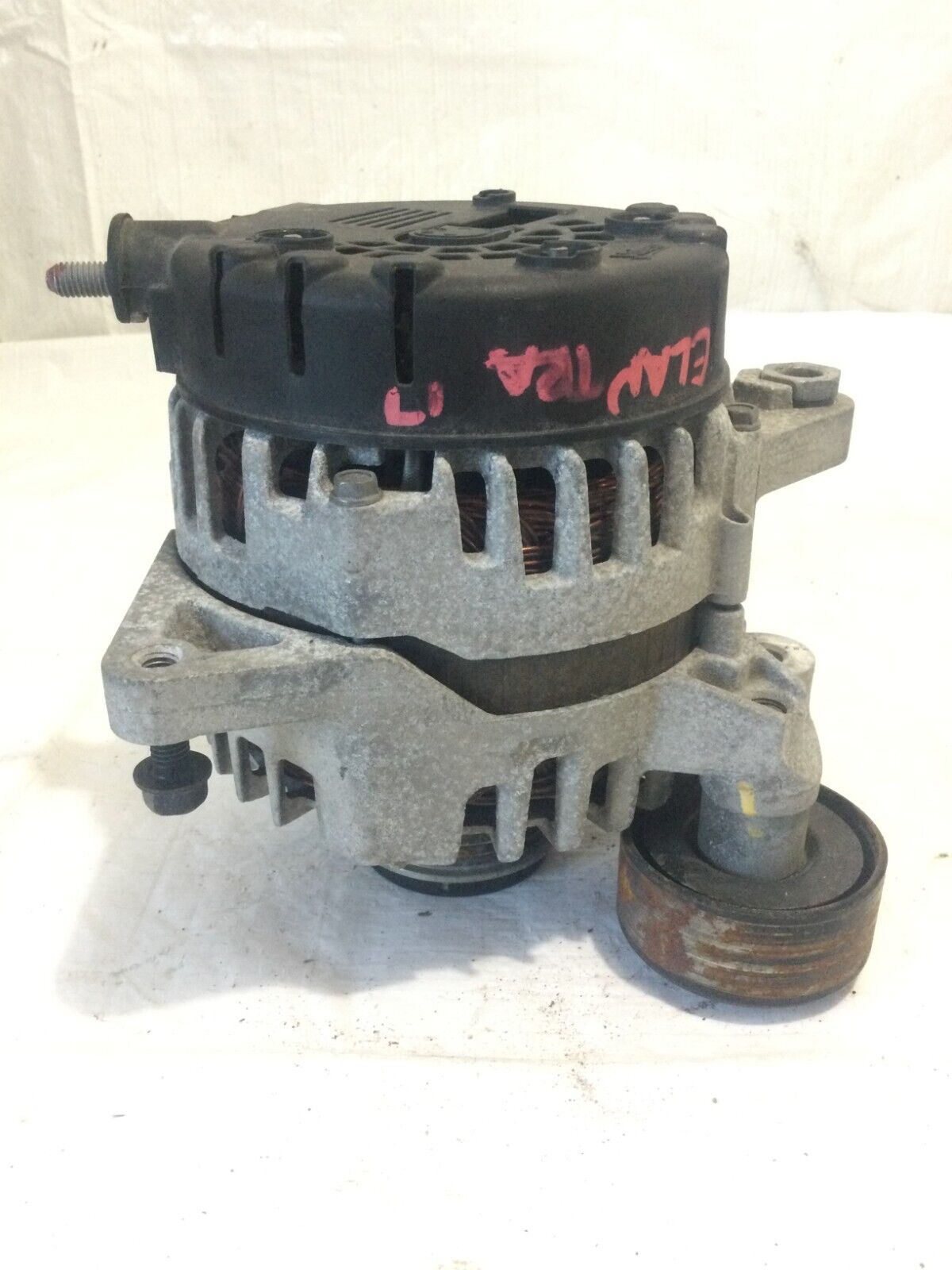 2017 Hyundai Elantra Alternator Motor OEM 2627727