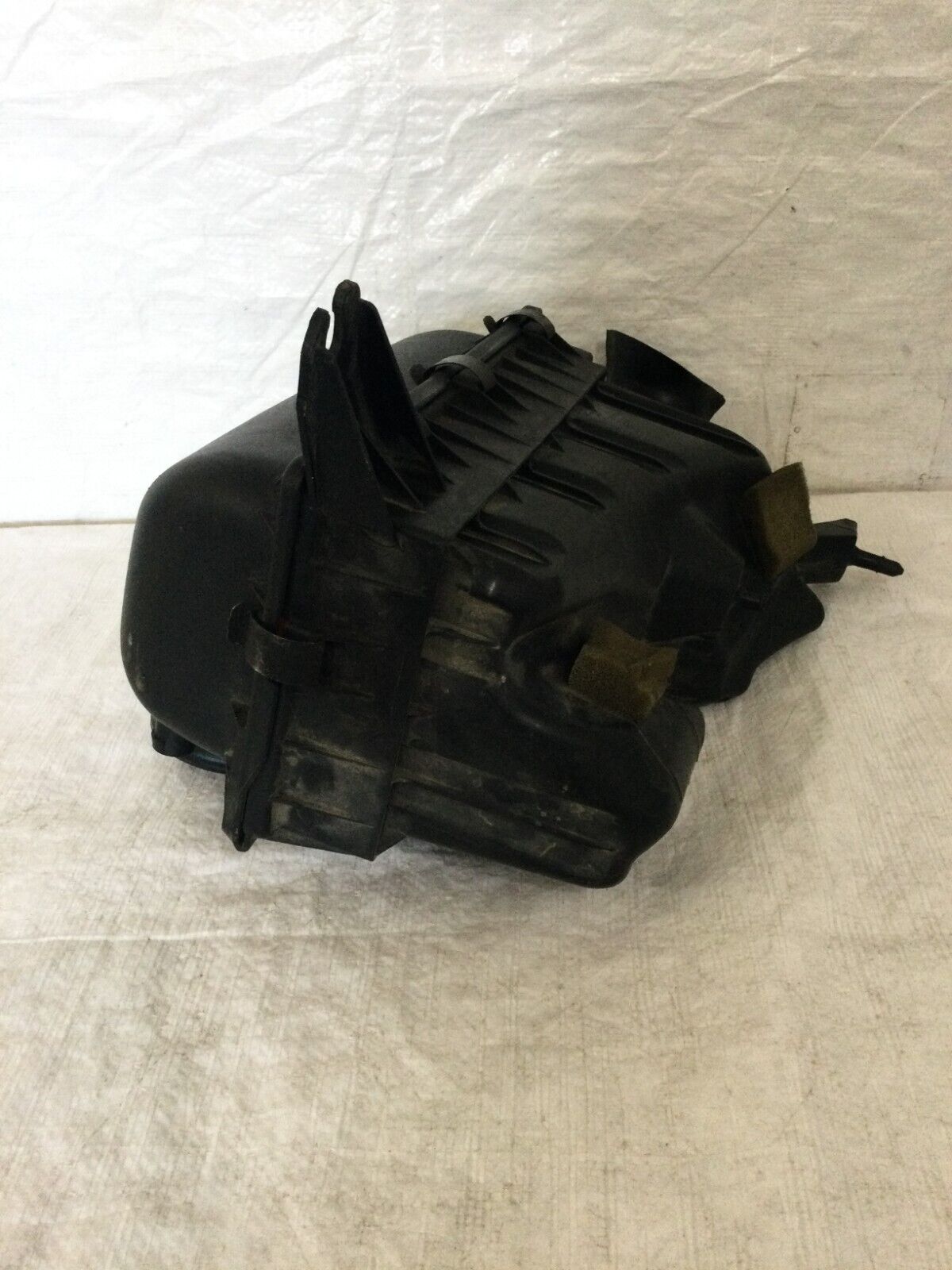 2006 Dodge Dakota Air Cleaner Filter Box Assembly OEM