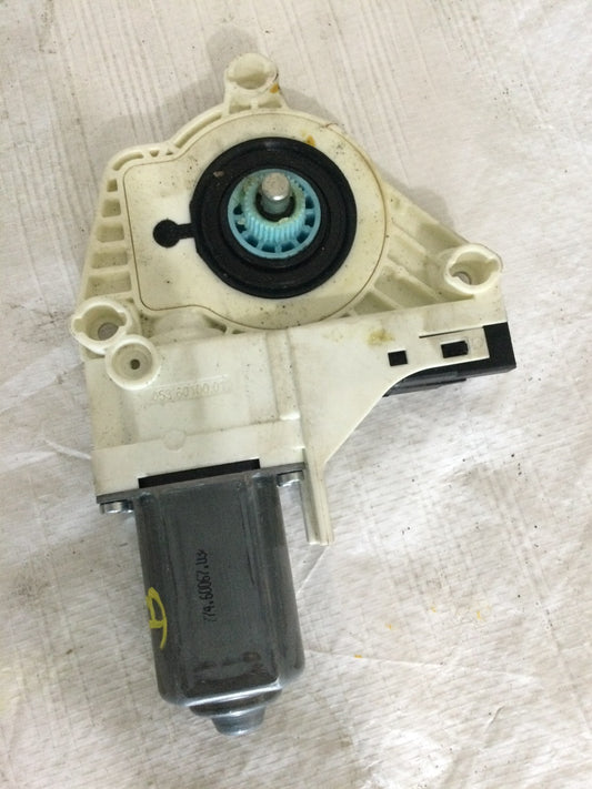 2012 Land Rover LR4 5.0L Front Passenger RH Window Motor OEM AH22-14B552-AA