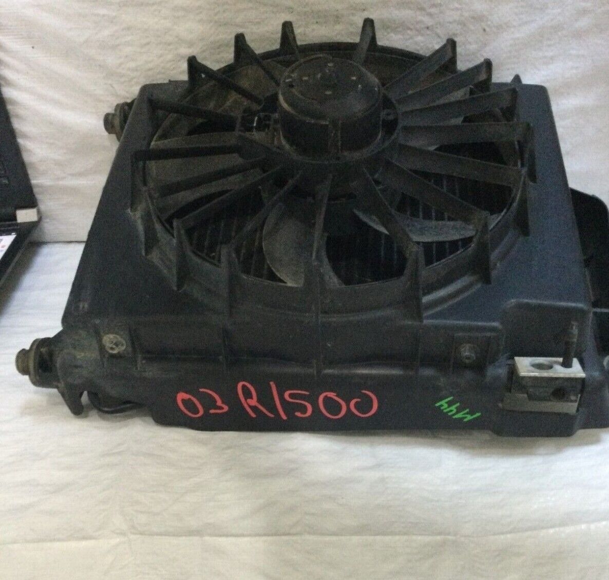 2004 Dodge Ram 1500 A/C Condenser Cooling Fan Assembly 55055966AF OEM 5.7L