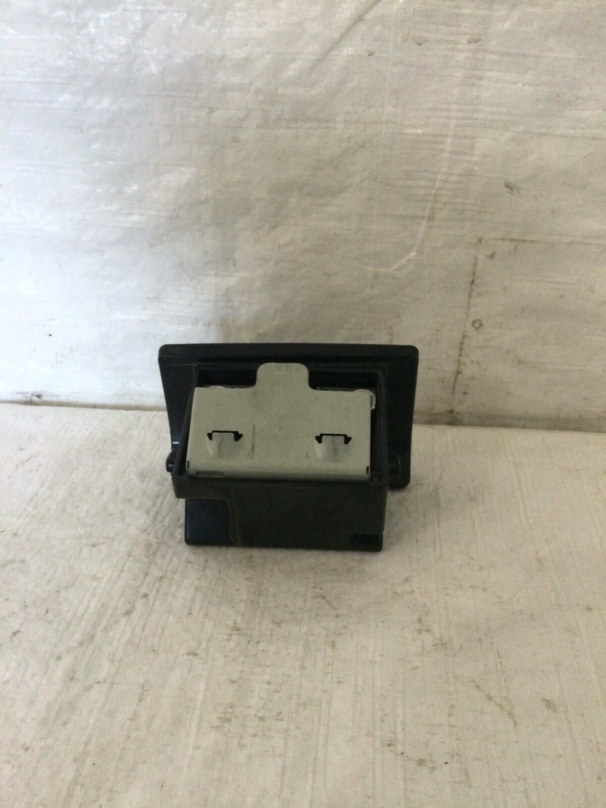 2001 Nissan Xterra Ashtray Lighter Insert 68800-4S100 Black OEM