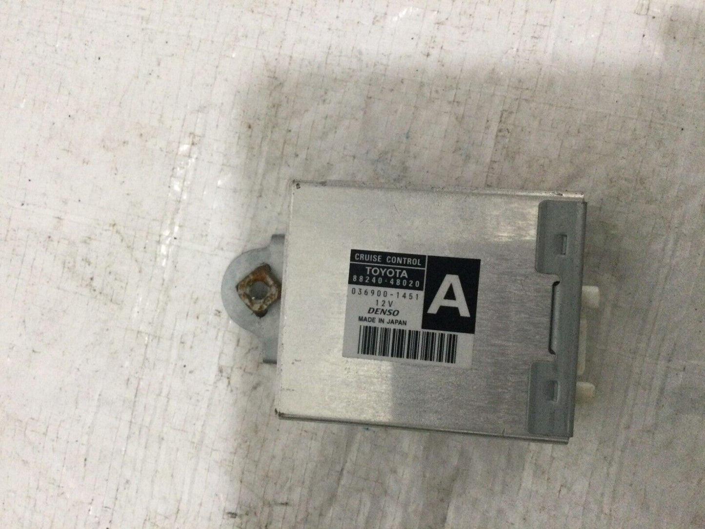 2001-2003 Toyota Highlander Cruise Control Computer Module 88240-48020 OEM