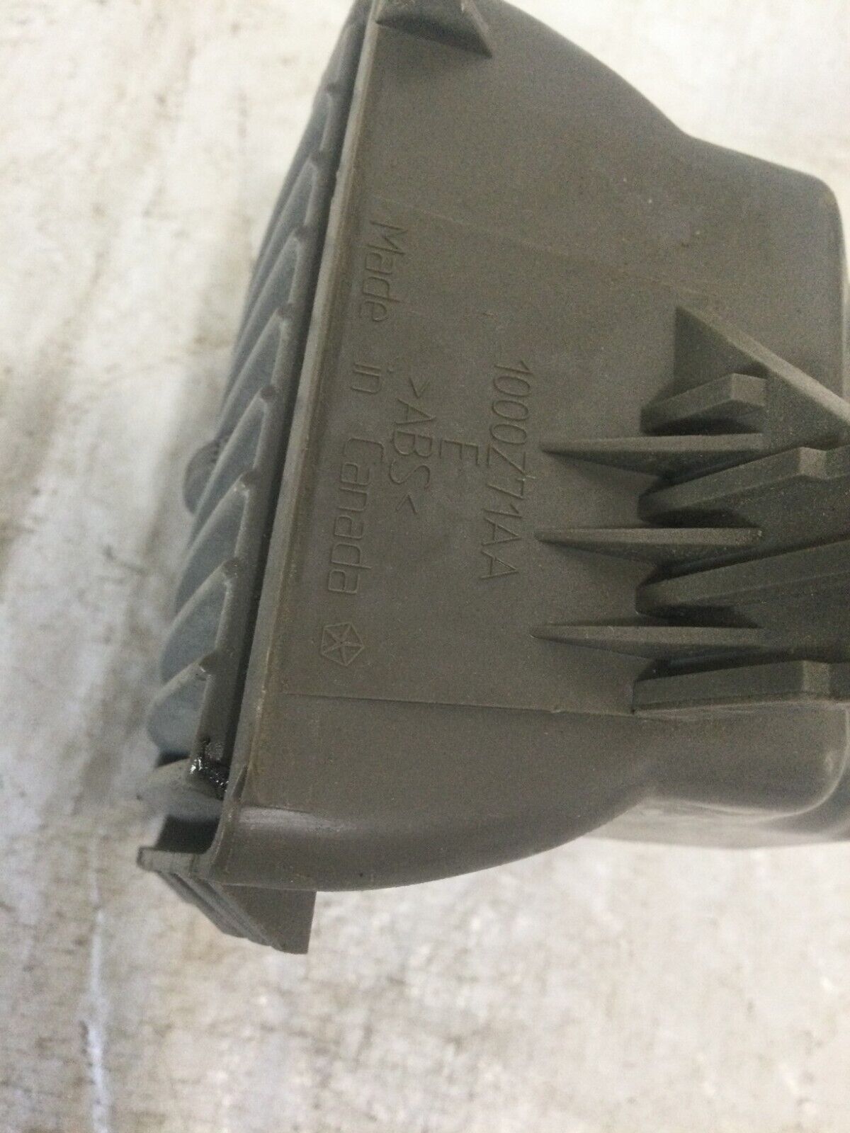 2003 Dodge Ram 2500 Left Dash Vent 1000Z71AA OEM