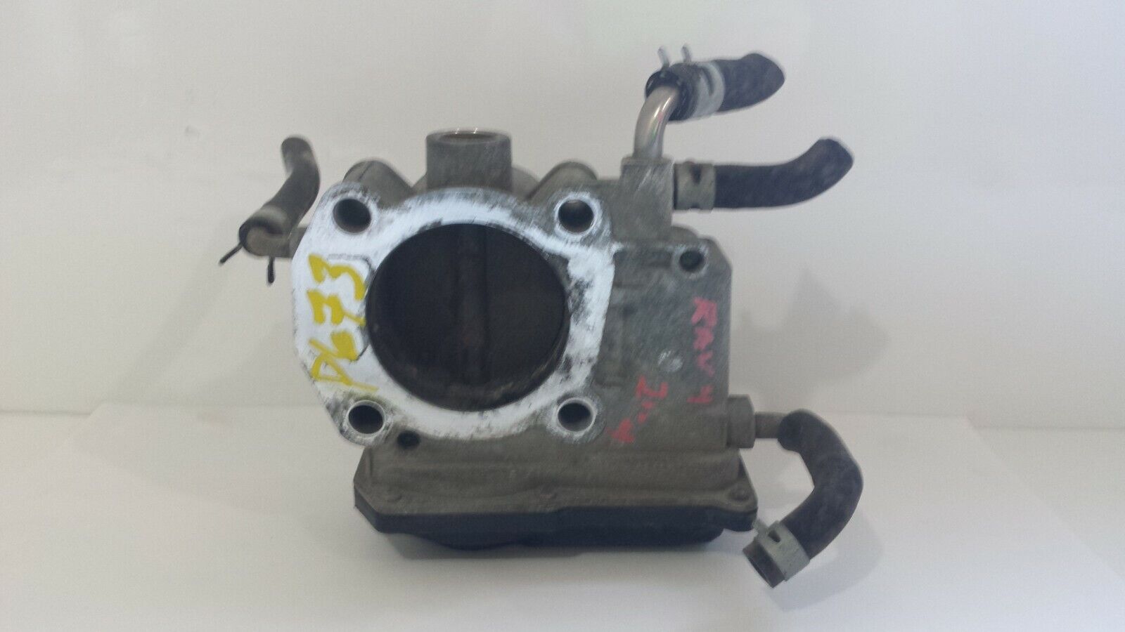 2004 Toyota Rav4 Throttle Body Valve Assembly OEM