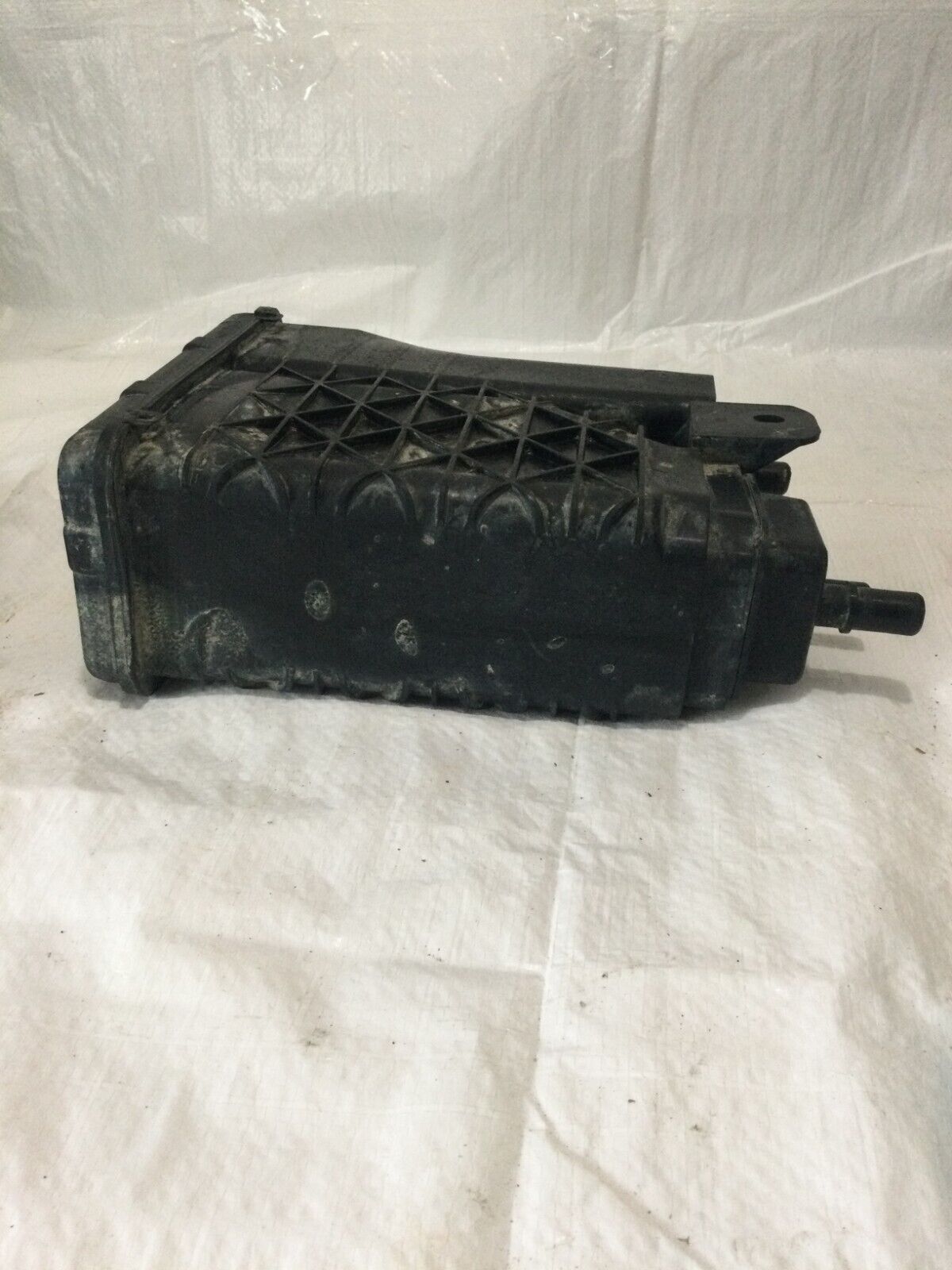 2021 Chevrolet Silverado 1500 Evaporator Canister OEM 5.3L