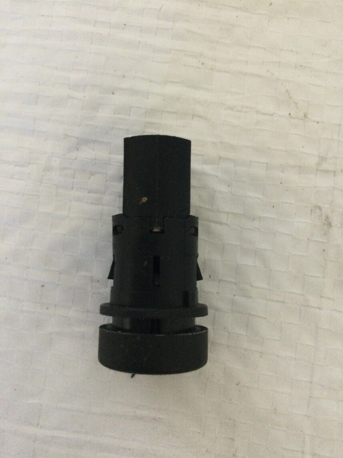2007 Chevy Cobalt Trunk Open Release Push Button Popper Switch 25762050 OEM 