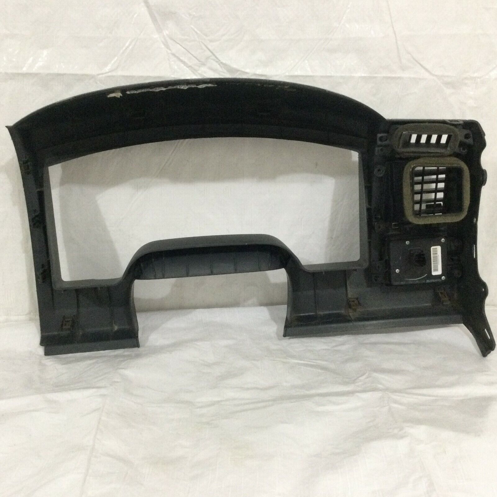 2005-2007 Dodge Dakota Speedometer Surround Trim Bezel W/ Vent & switch OEM 