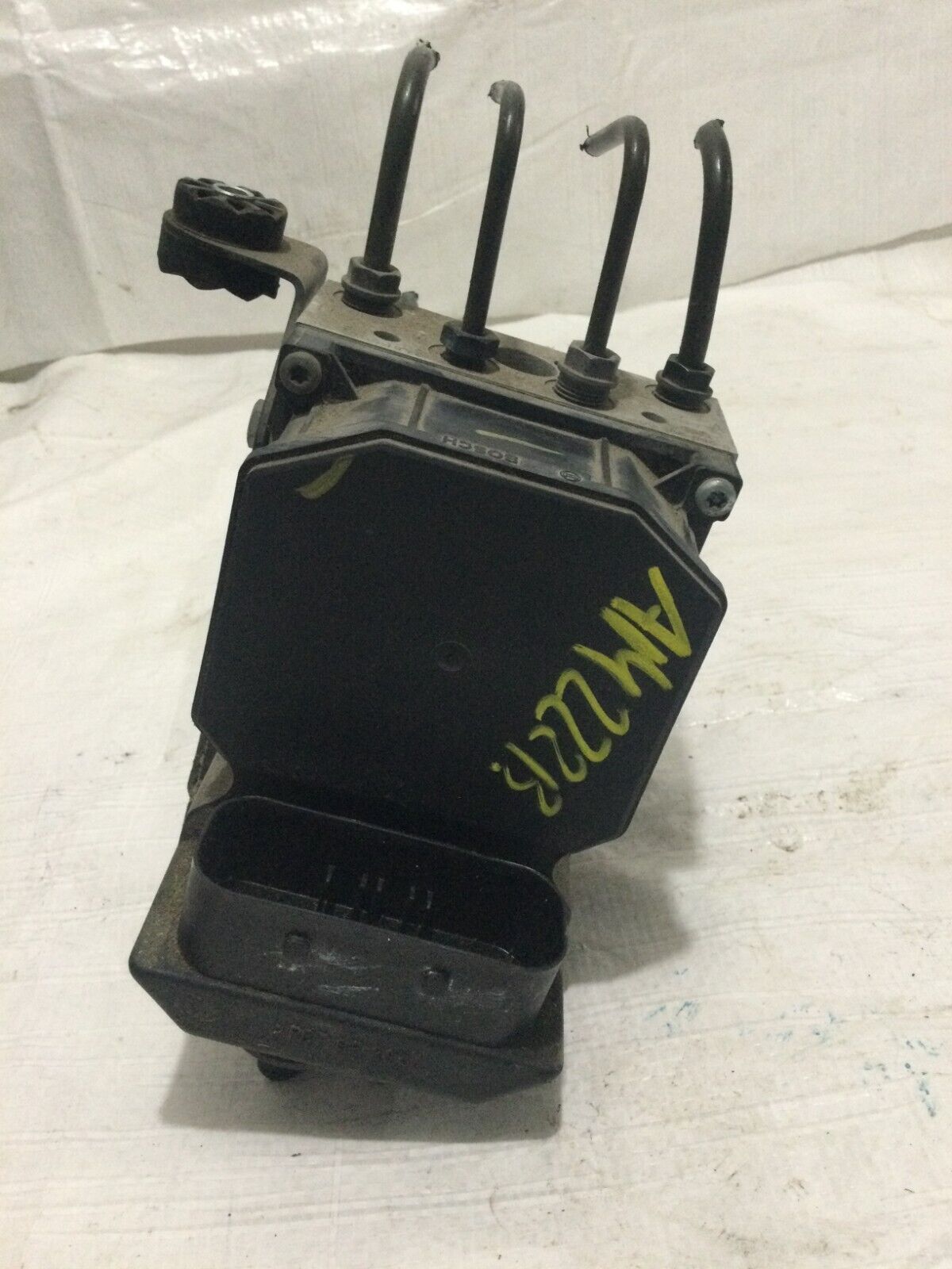 2004 BMW 7-Series  Anti-lock Brake Part Assembly OEM