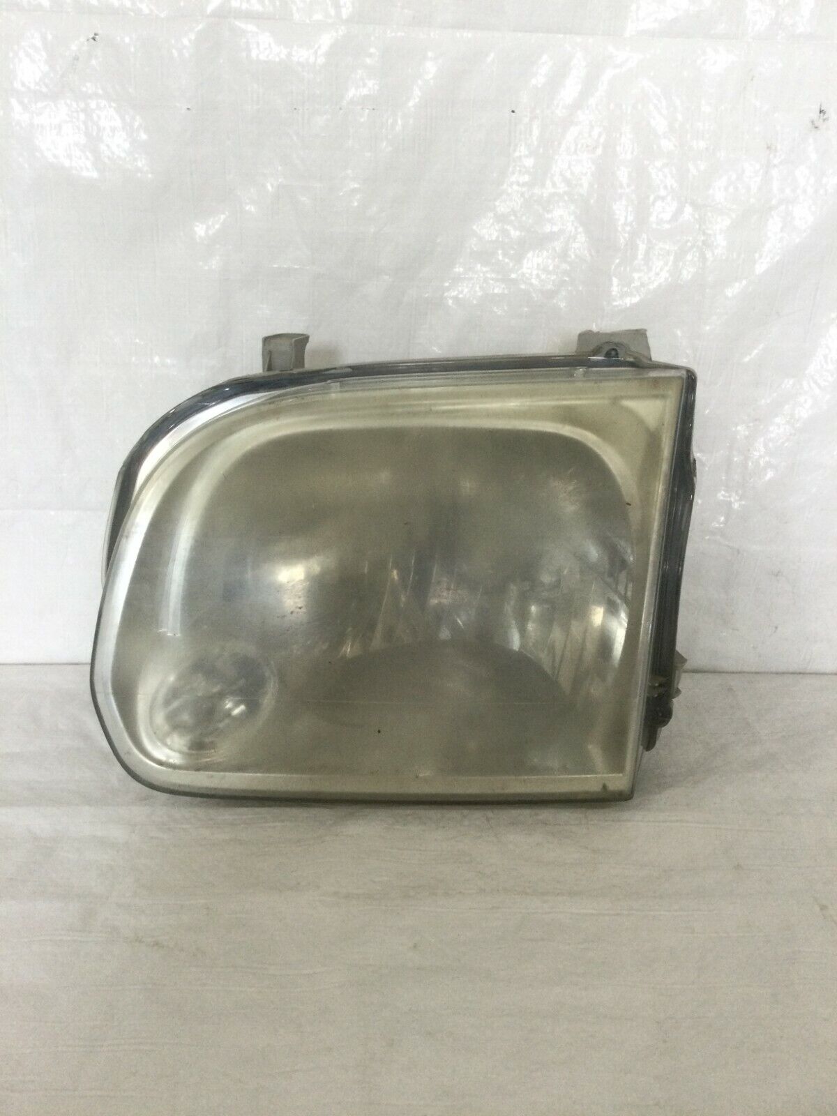 2004 Toyota Tundra 4DR Crew Cab Headlight Left Driver Side OEM LH