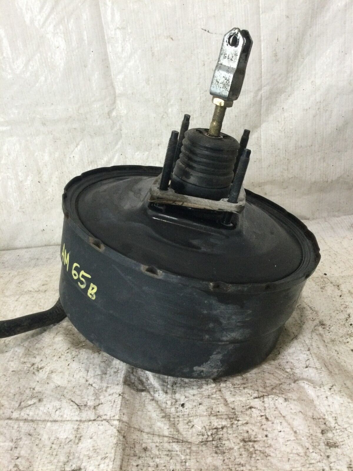 2002 Nissan Frontier  Power Brake Booster OEM