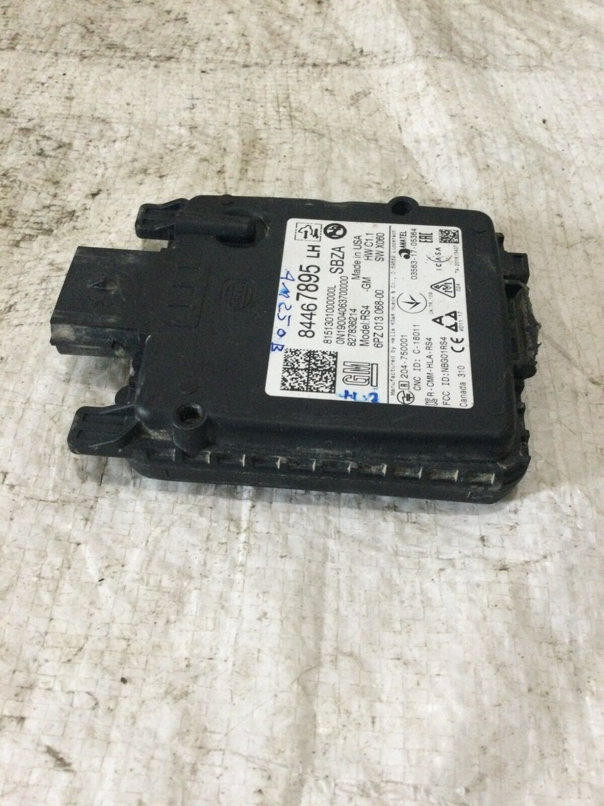 2019- 2020 Chevy Blazer Rear Left Blind Spot Module Sensor 84467895 OEM