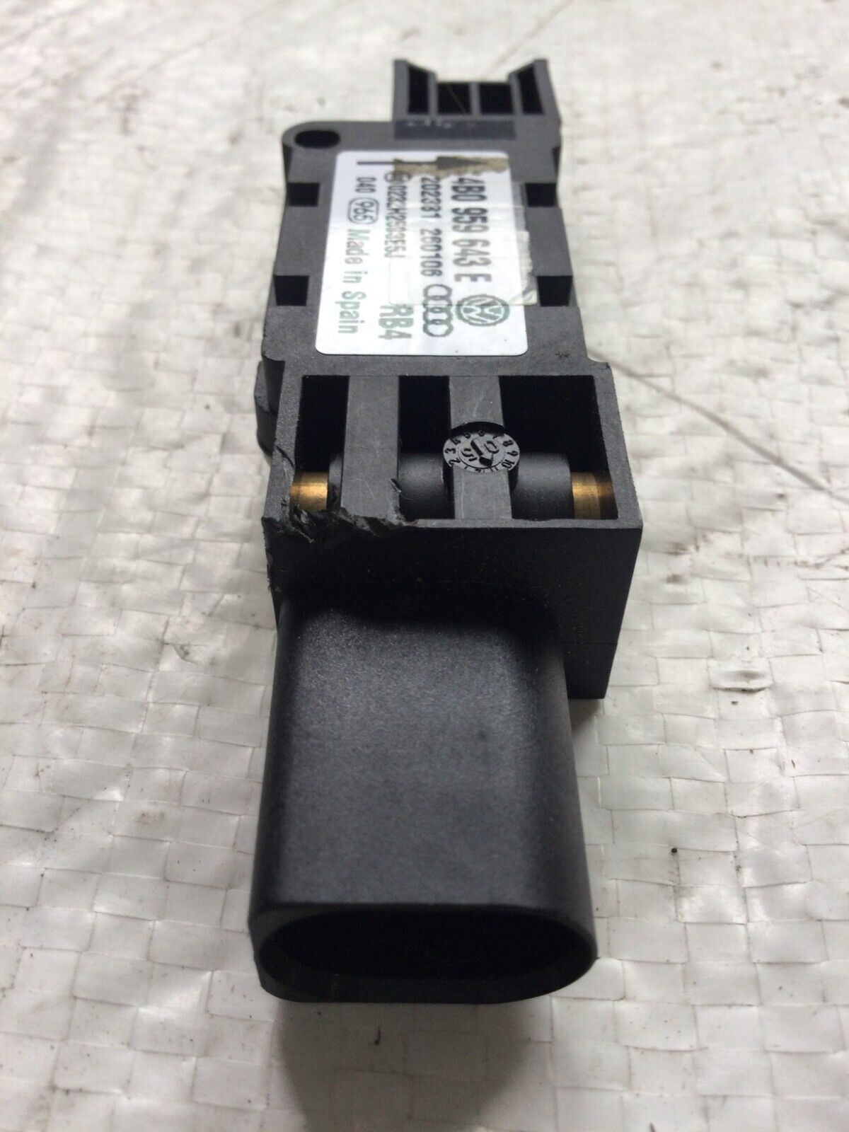 2007 Volkswagen Touareg Crash Impact Sensor Module 4B0959643E OEM