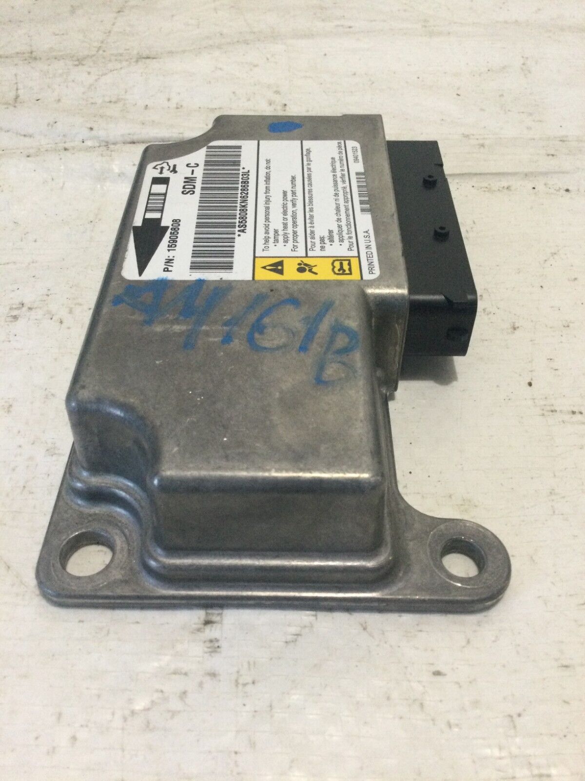 2007-2009 Cadillac Escalade ESV SRS Module 20823460 OEM