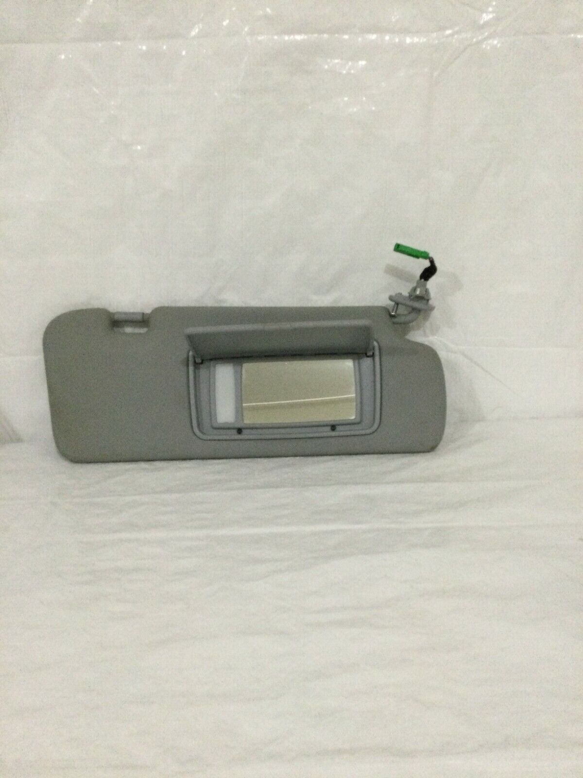2007-2011 Honda CR-V CRV Right Passenger Illuminated Sun Visor OEM RH
