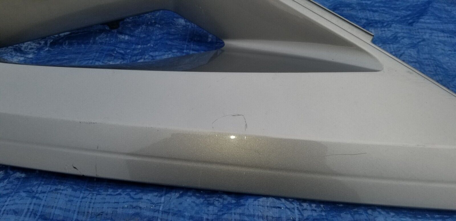 2003-2006 Cadillac Escalade EXT Left Driver Side Outer Sail Panel Pillar OEM