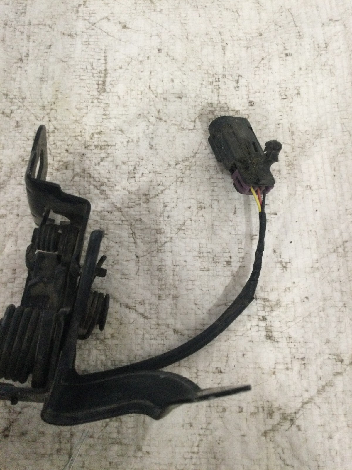 2017 Sierra Denali 1500 Hood Latch OEM