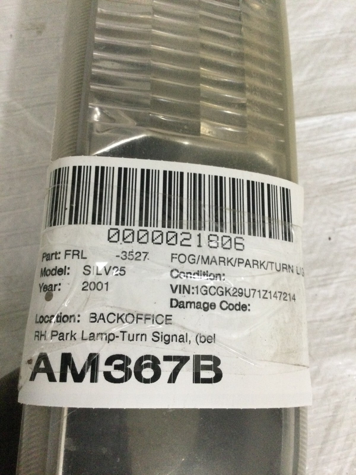 2001 Chevrolet Silverado 2500 Passenger Right Marker/Park/Turn Signal Light OEM