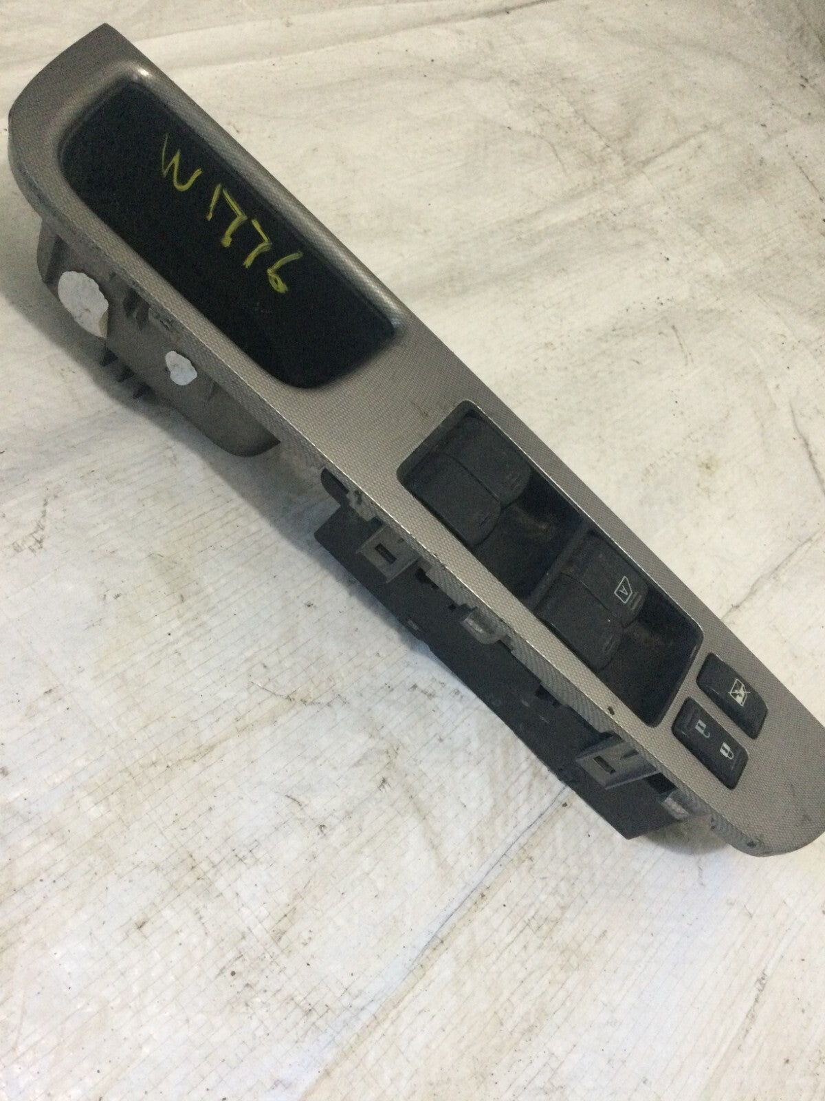2007-2010 Nissan Versa Driver Side Door Master Power Window Switch OEM