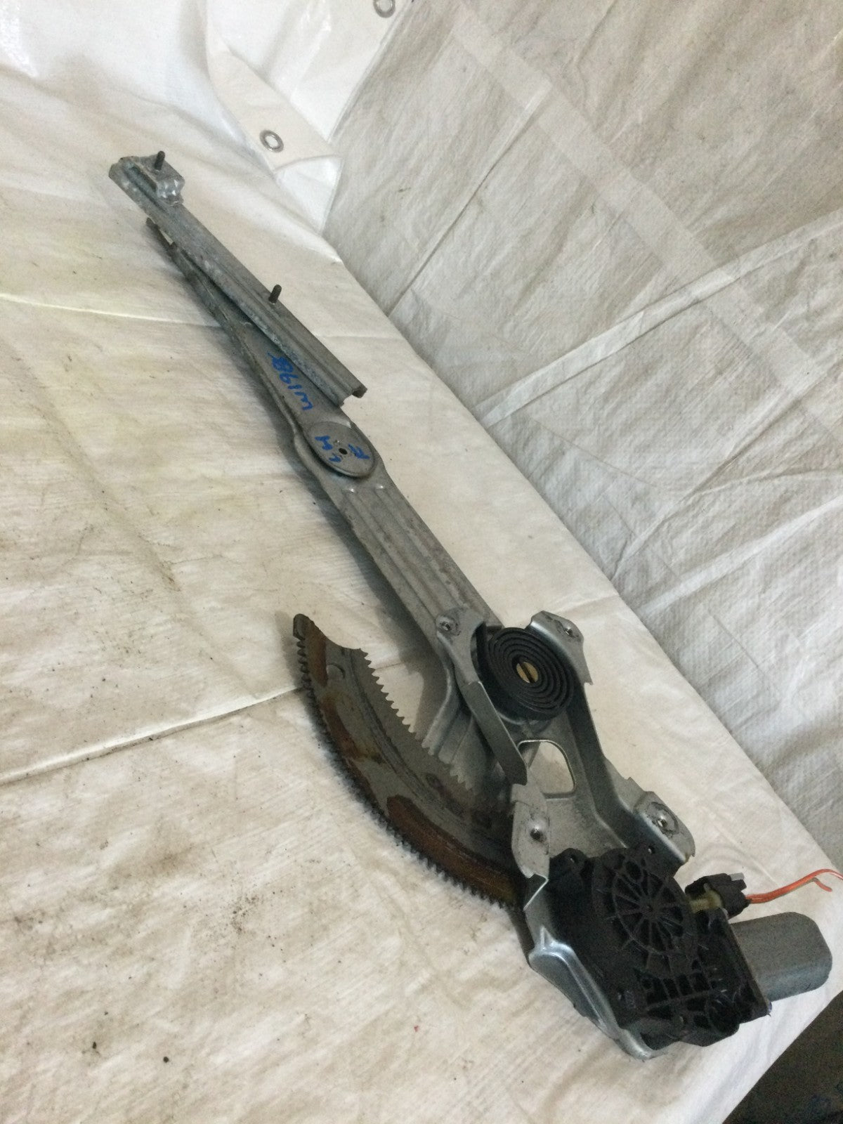 2007 Dodge Ram 1500 Front Left Door Window Regulator W/ Motor OEM 6004PA1075
