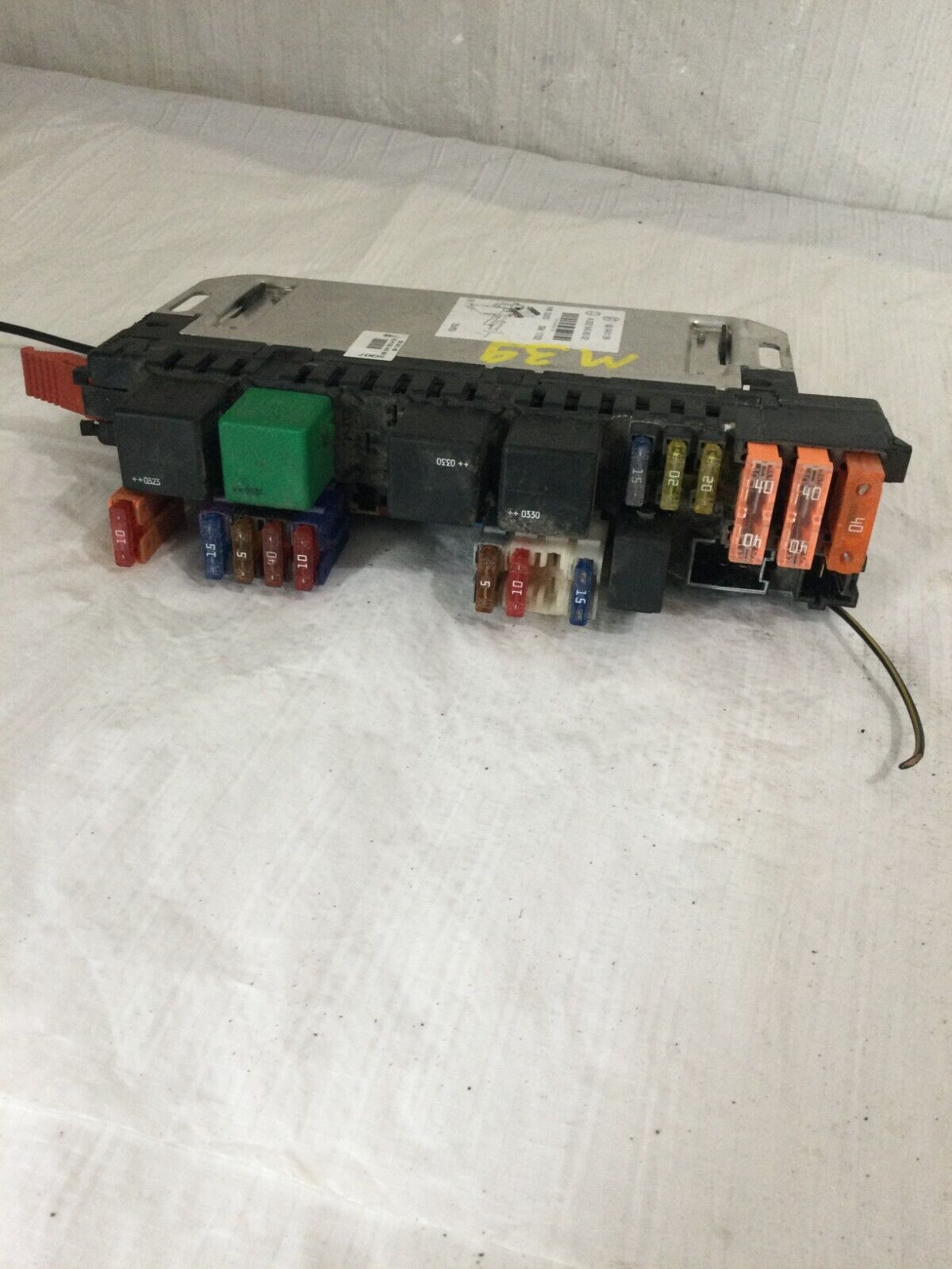2004 Mercedes Benz S430 Front Fuse Relay Box A0325458332 OEM