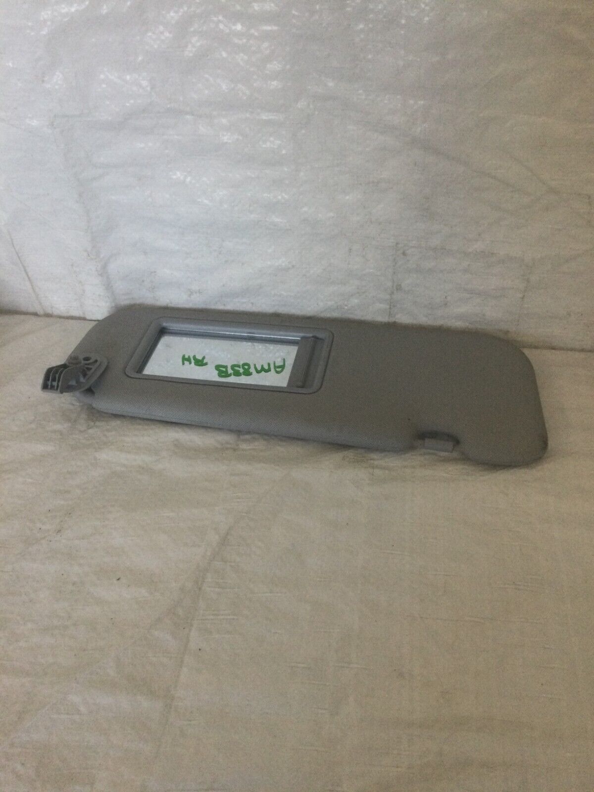 2016-2017 Hyundai Elantra Sun Visor Right Passenger Side OEM RH