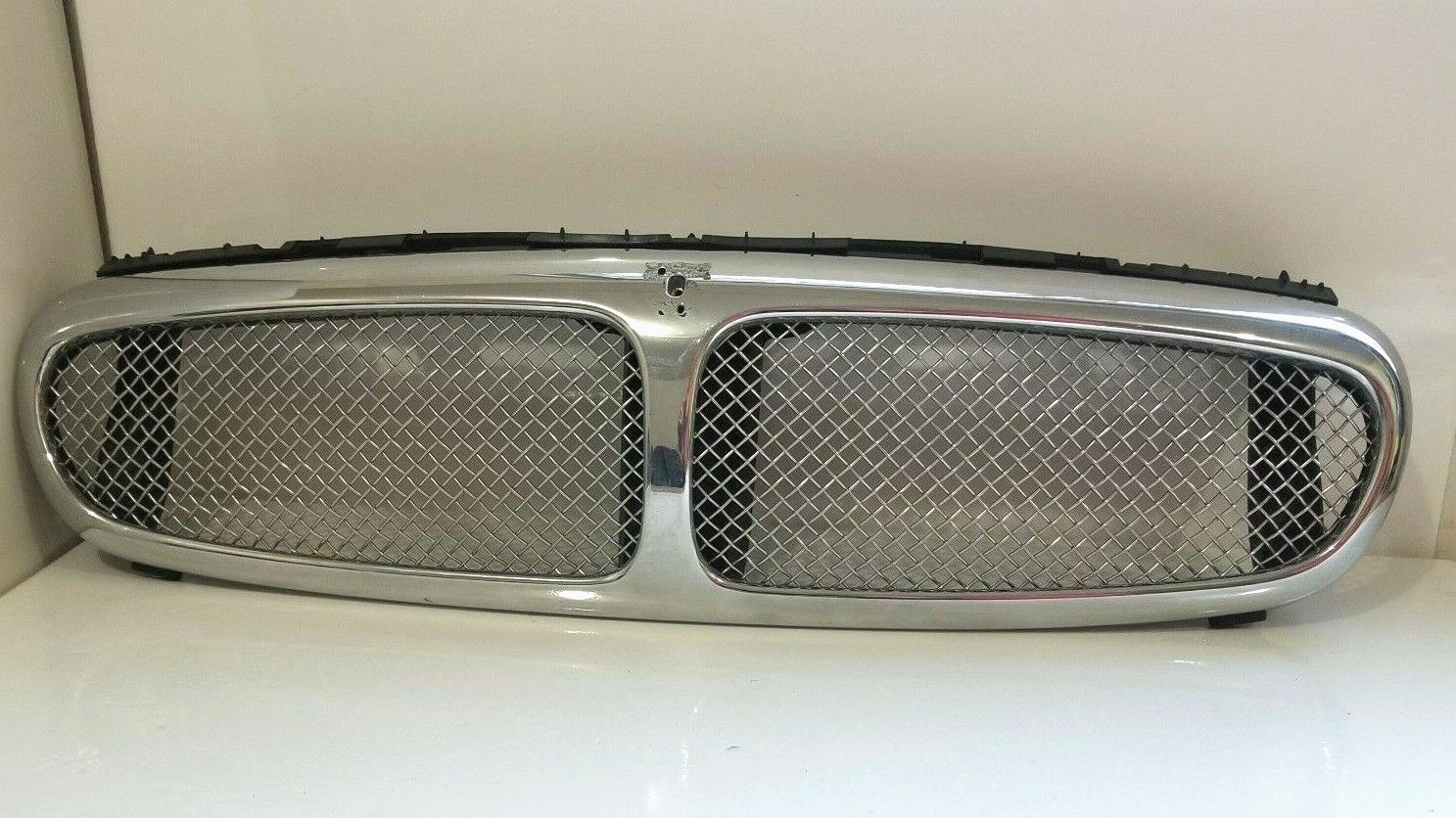 1998-2003 Jaguar XJ8 Front Grille Chrome Grill Mesh OEM W/O Emblem