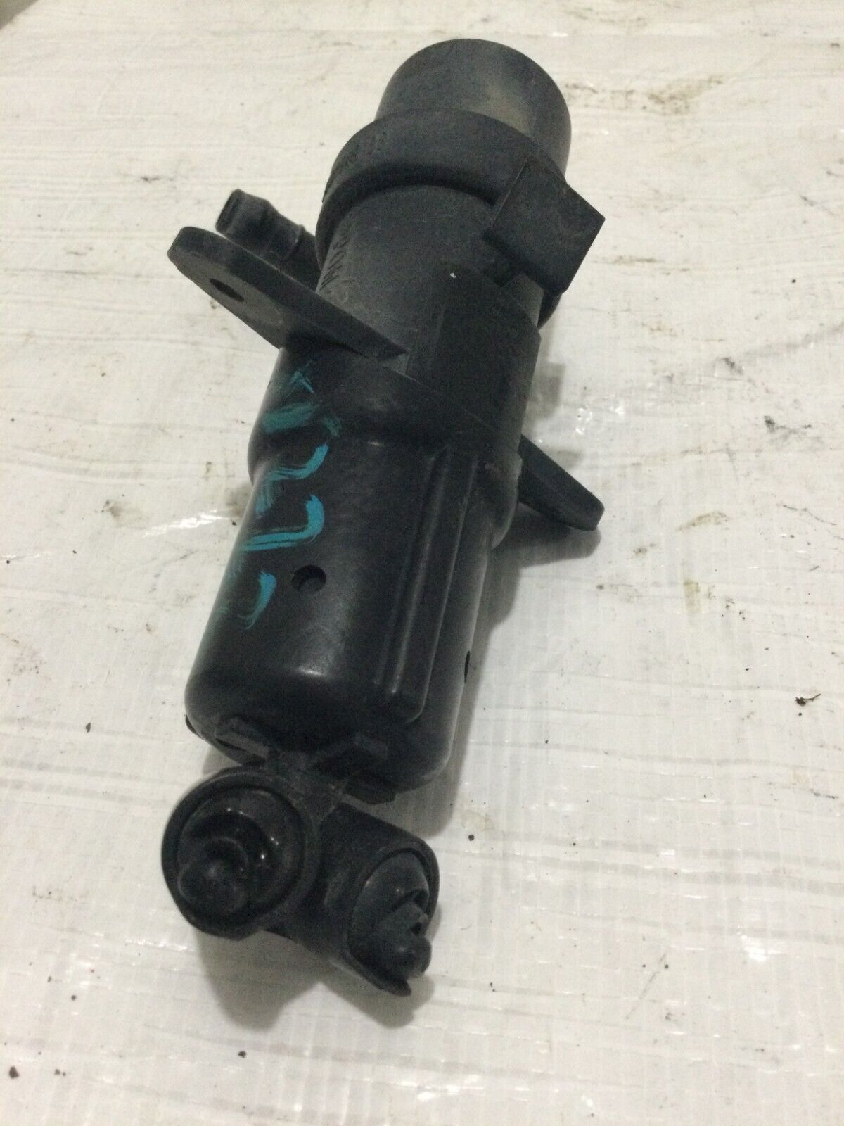 2004 BMW 7-Series Front Headlight Washer High Pressure Nozzle OEM