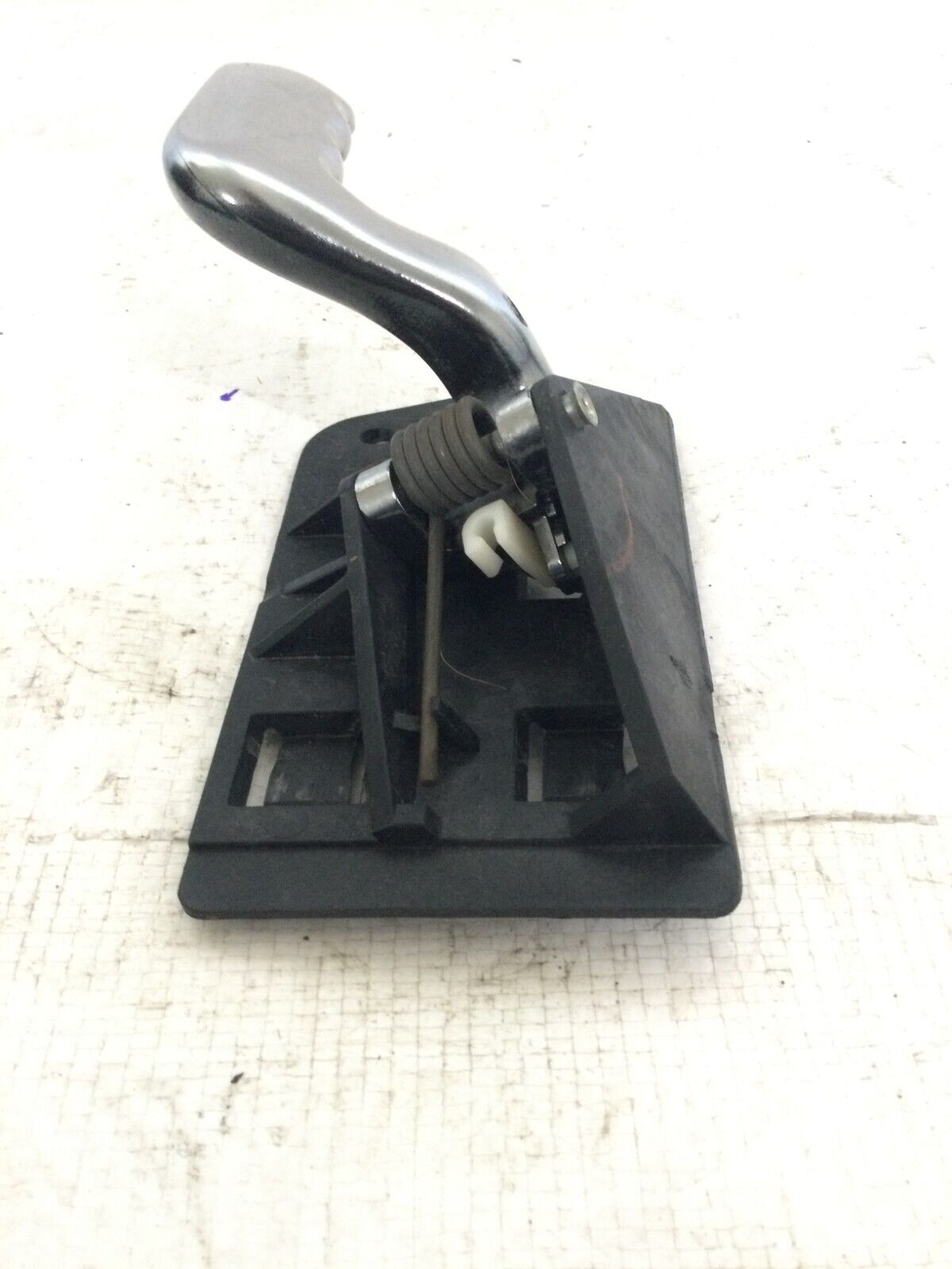 2003-2006 Cadillac Escalade EXT Left Rear Interior Chrome Door Handle OEM