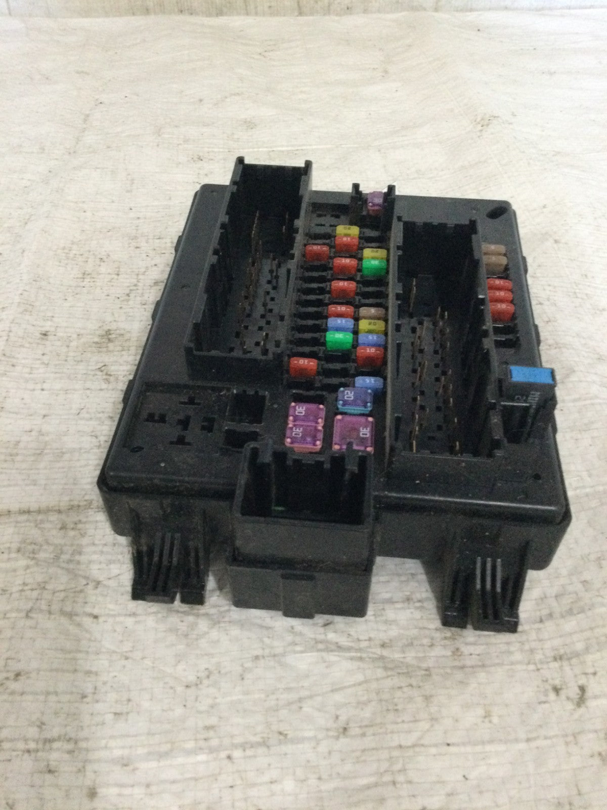 2019-2021 Chevrolet Blazer Fuse Relay Junction Box Module OEM 84412832