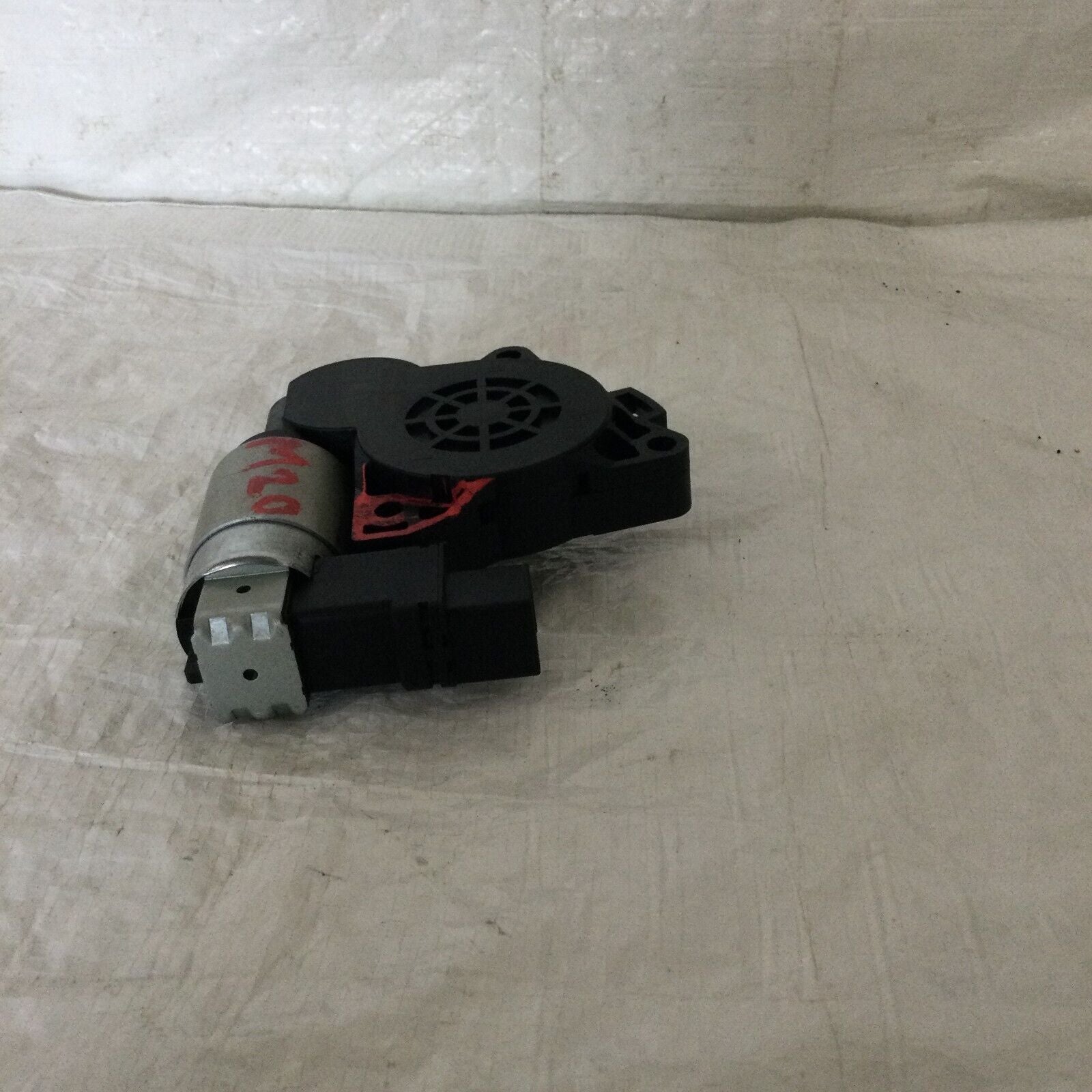 2004-2005 Mazda 6 Hatch Back Rear Right Power Window Motor OEM