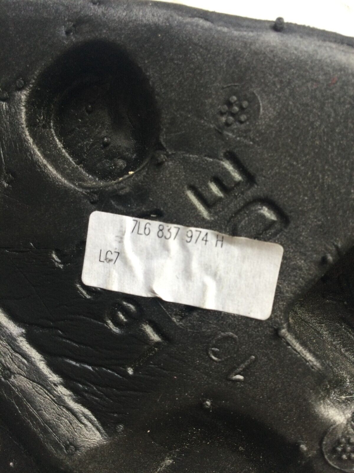 2007 Volkswagen Touareg Front Right Tweeter Speaker 7L6837986 OEM
