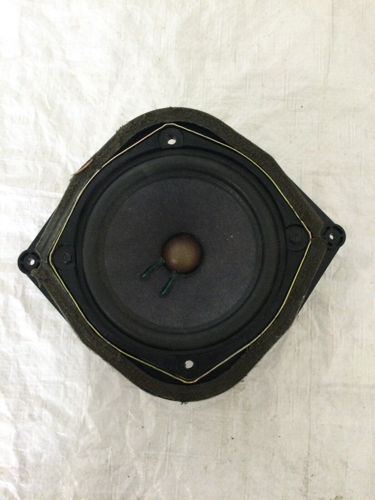 2005 Mazda 6 Front Right Door Speaker 3M81-18808-GA OEM