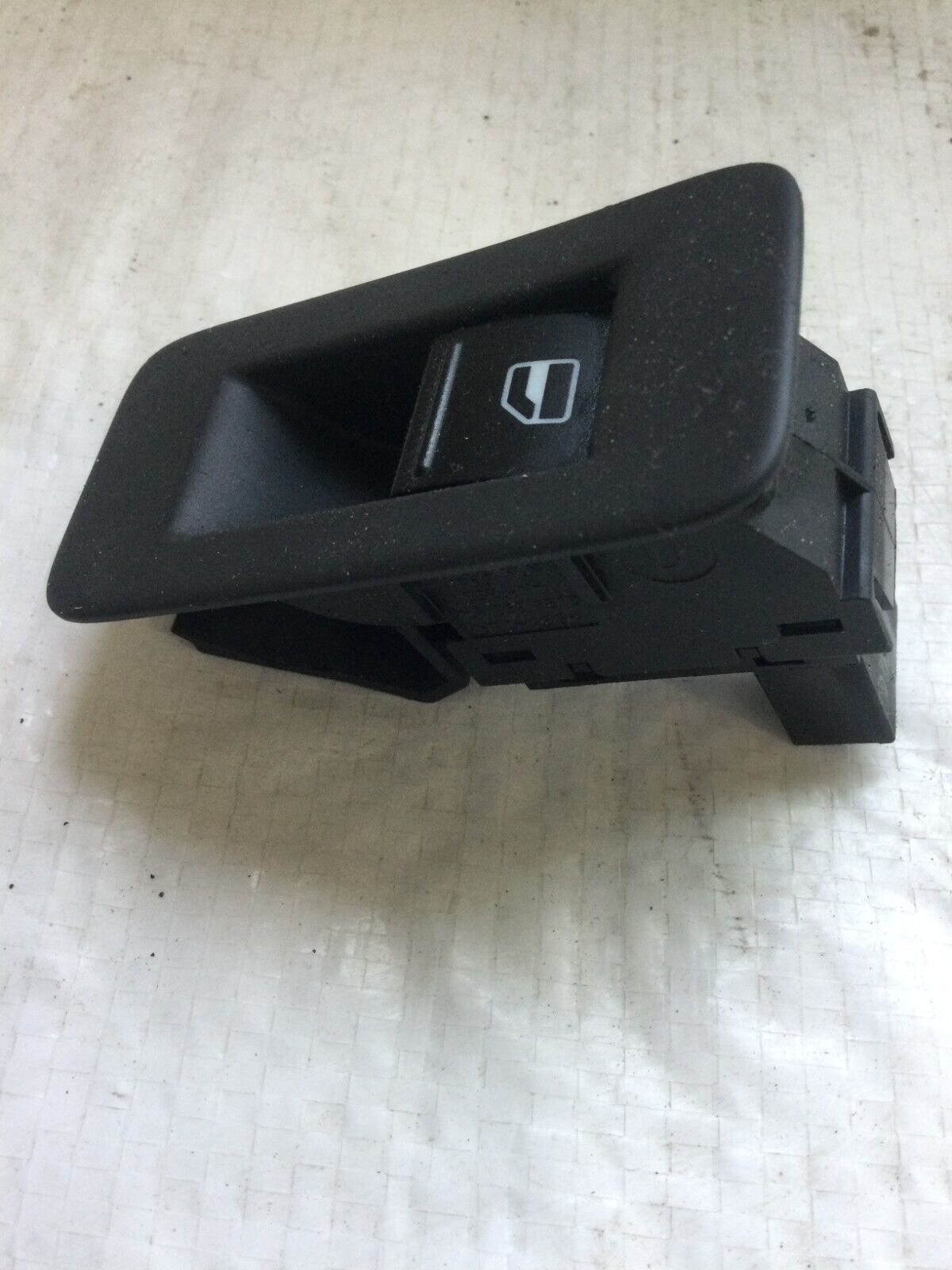 2007 Volkswagen Touareg  Rear Left Side Power Window Switch Button 7L6959851D