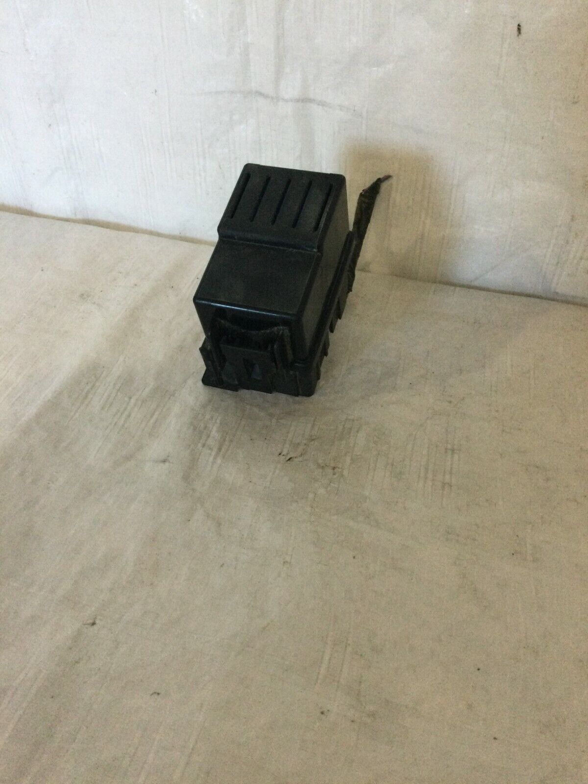 2005 Ford F350SD Flasher Hazard Relay OEM