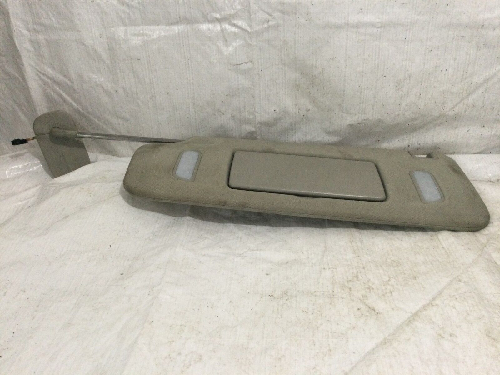 2007 Cadillac Escalade Left Driver  Sun Visor  Illuminated OEM