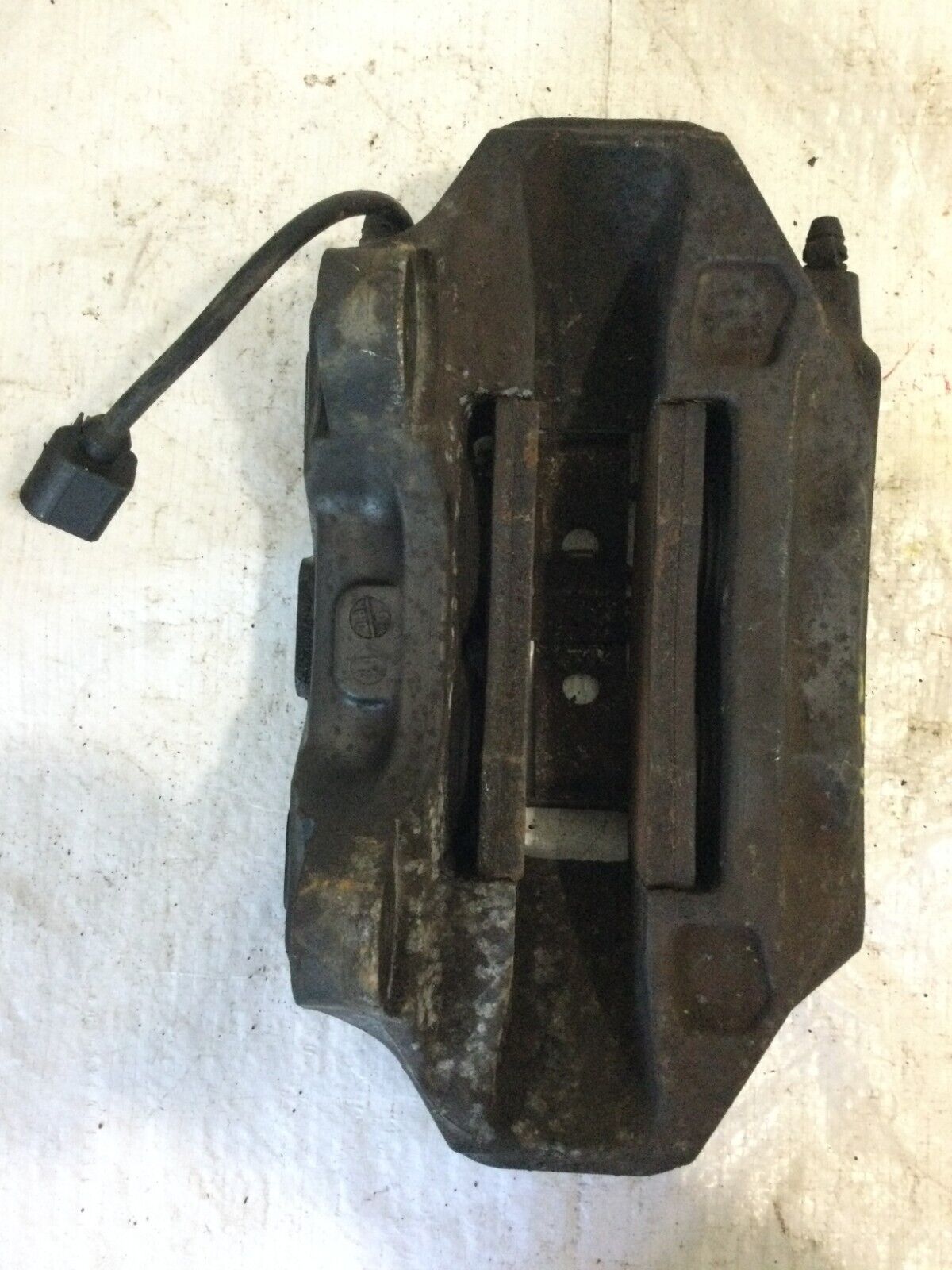 2004-2010 Volkswagen Touareg Front Right Brembo Brake Caliper OEM