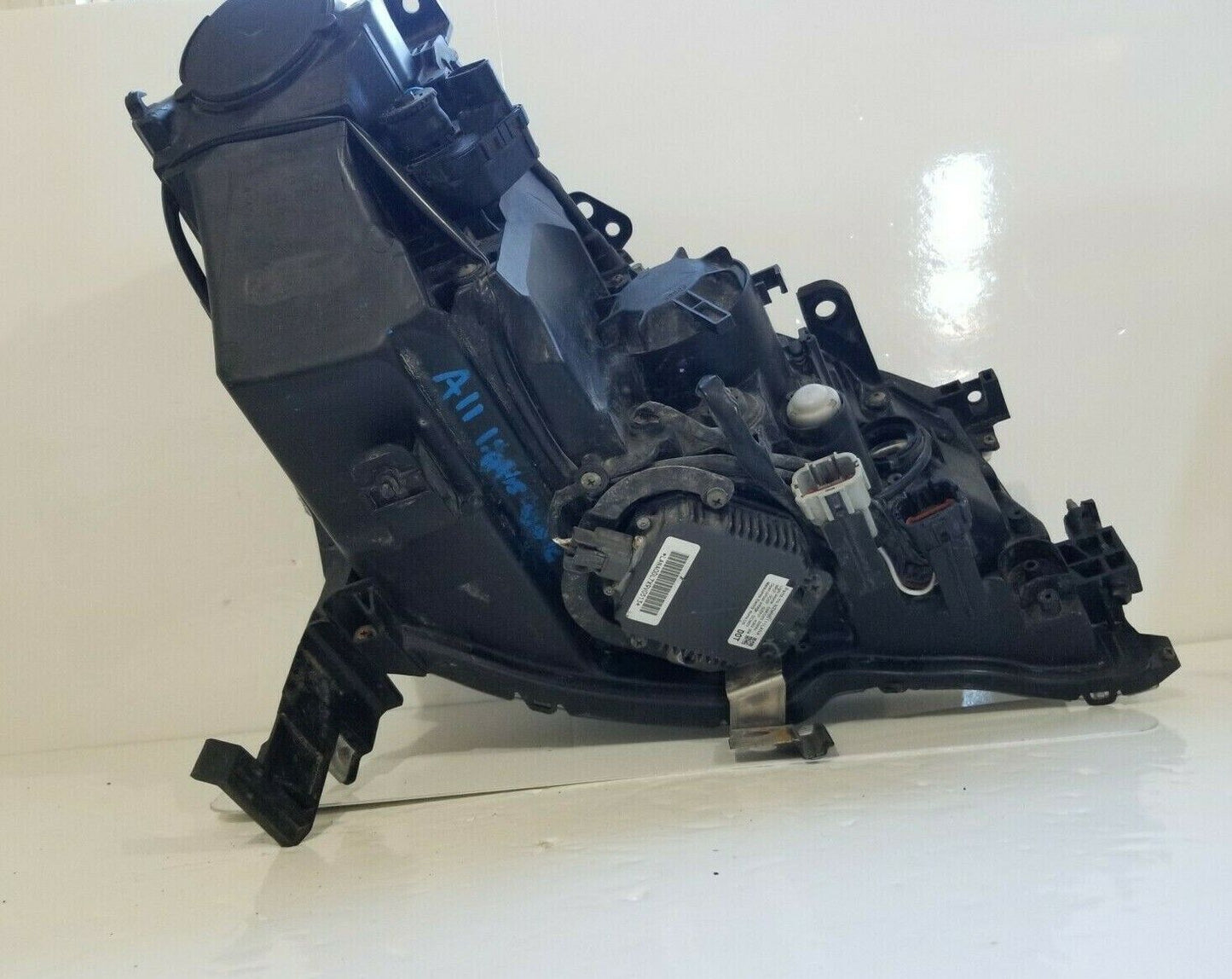 2006 Infiniti M45 Xenon HID Adaptive Headlight Left Driver Side OEM
