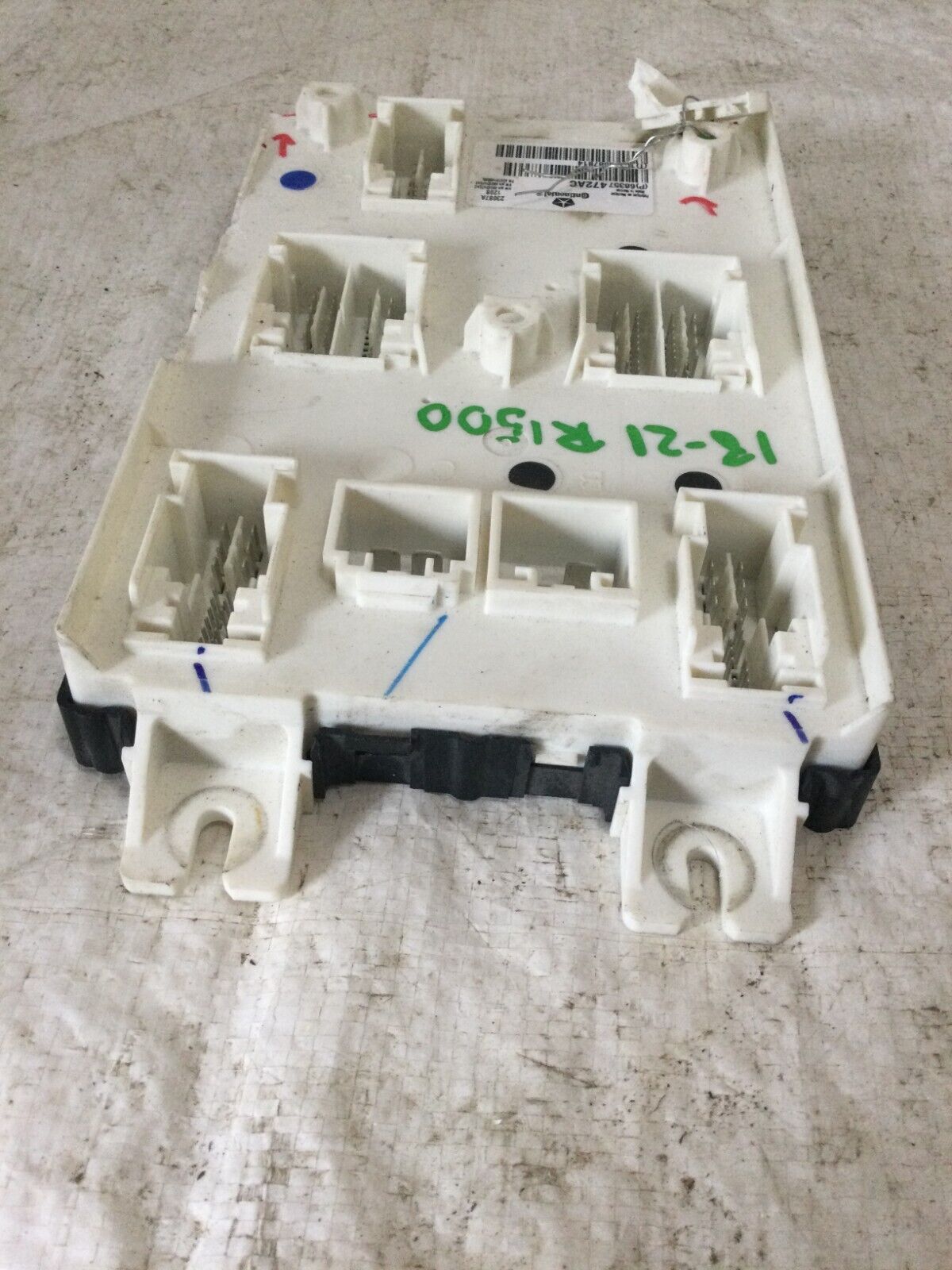 2018 Dodge  Ram  1500   Body Control Module  BCM 68357 472AC OEM