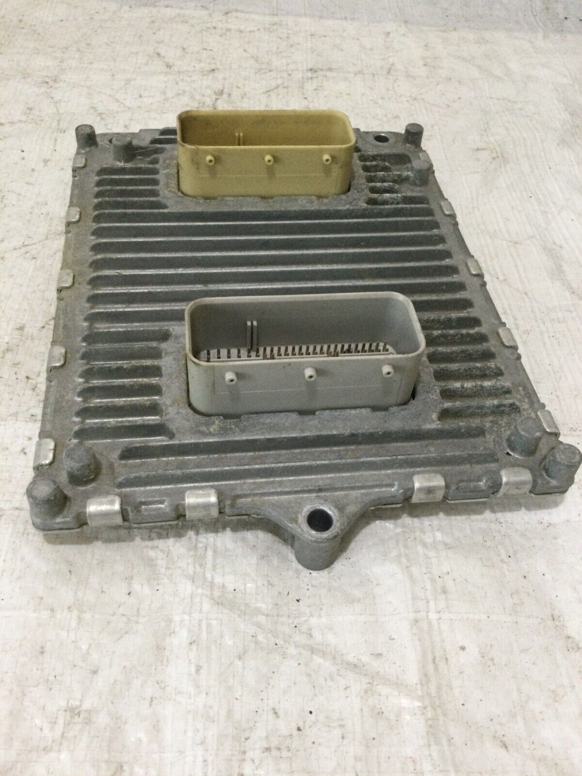 2018 RAM 1500  Engine Control Module ECM P68243305AB OEM