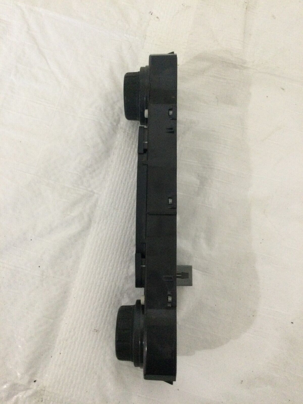 2018 Chevrolet Silverado 1500 Heater AC Temperature Control Unit OEM 84164472