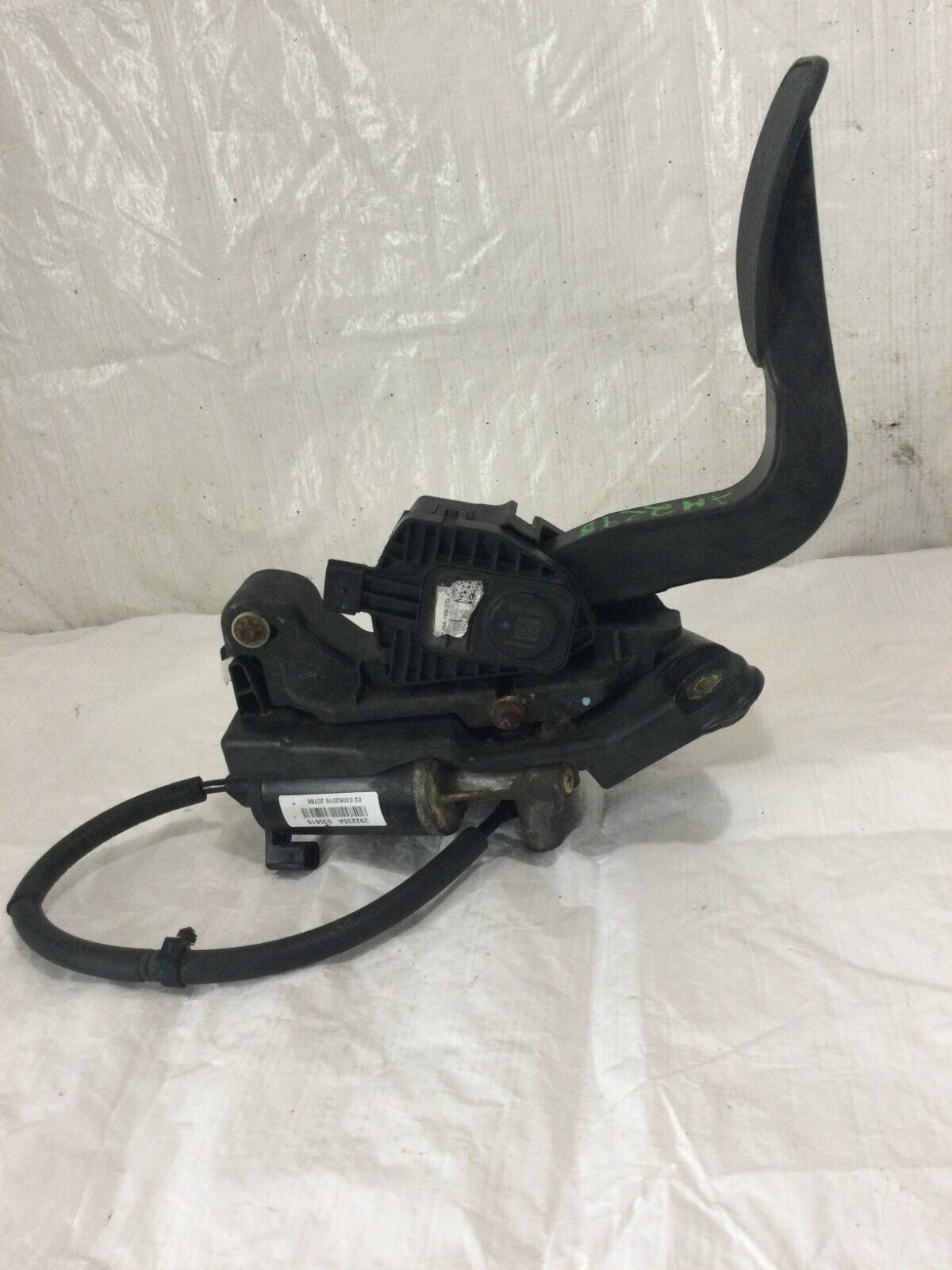 2017 Ford  F-150  F150 Accelerator Gas Pedal OEM